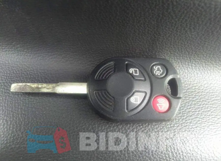 1FADP5AU3JL104404 Photo# 11