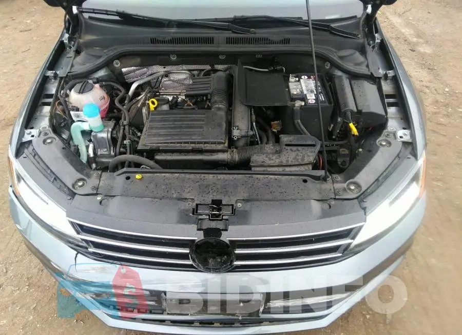 3VW167AJ0HM376562 Photo# 10