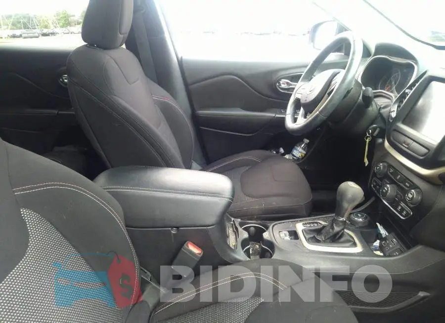1C4PJMCB9HW555747 Photo# 5