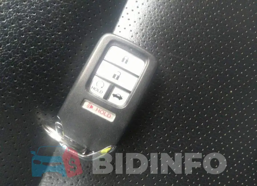 1HGCR2F96HA202451 Photo# 11