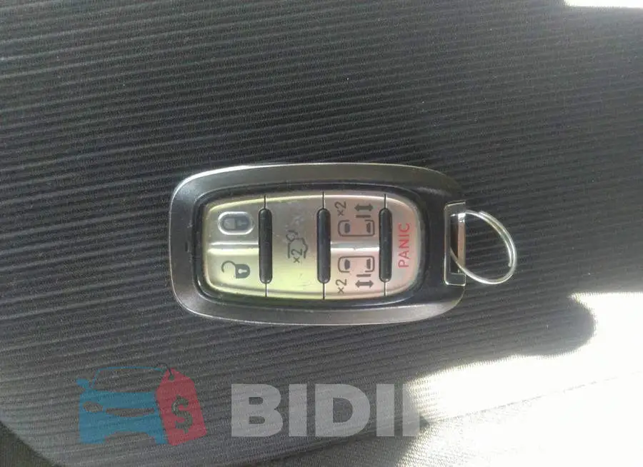 2C4RC1DG6JR148592 Photo# 11