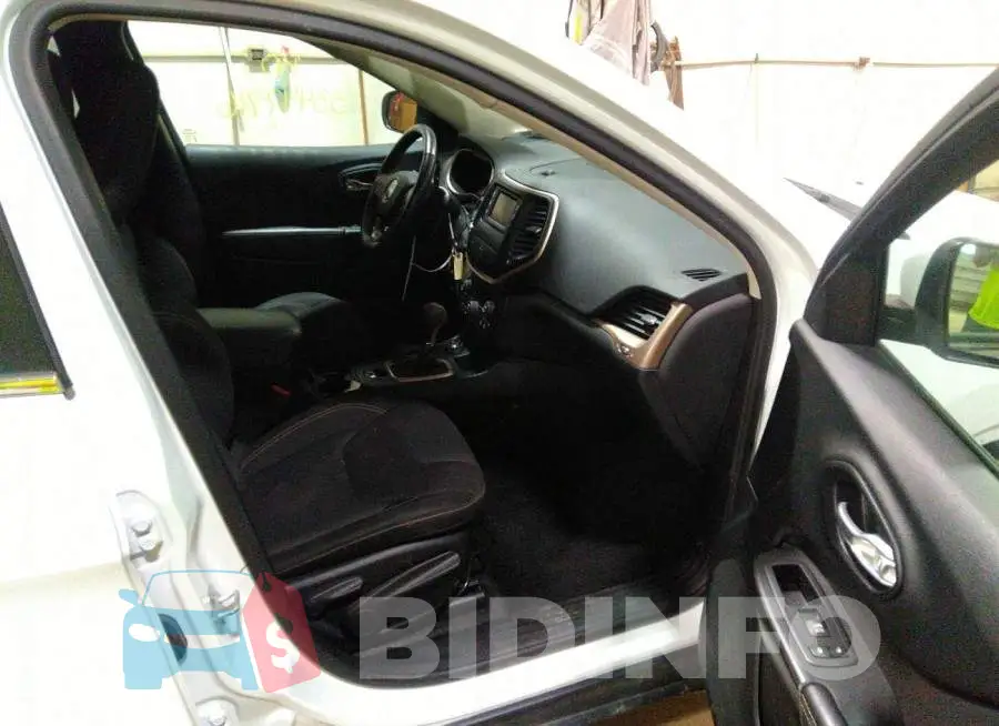 1C4PJMCB9GW109628 Photo# 5