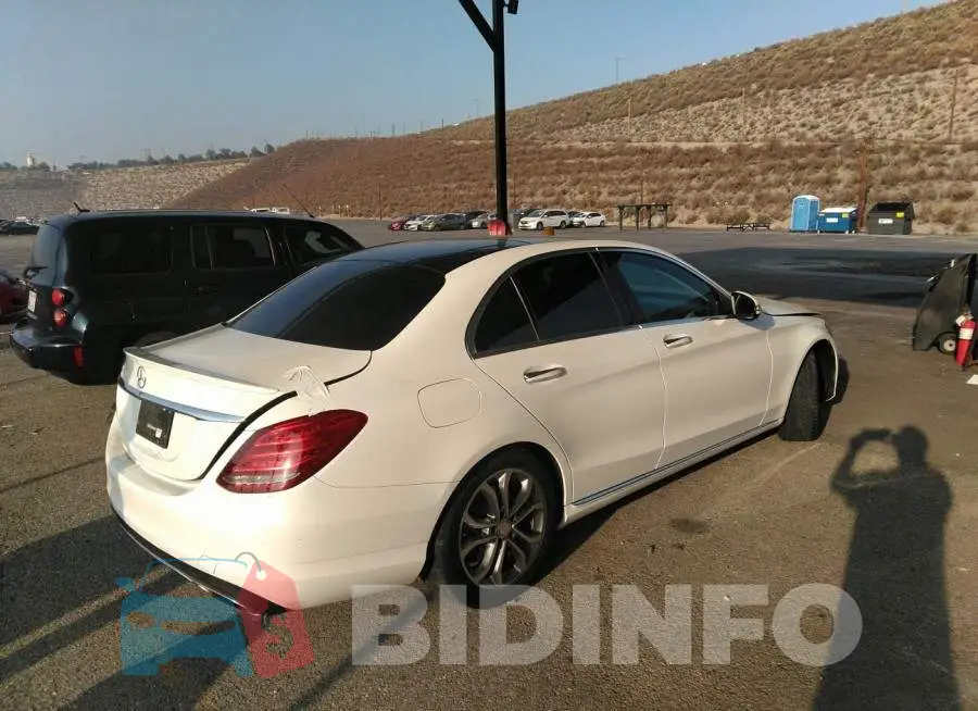 55SWF4JB8GU112734 Photo# 4