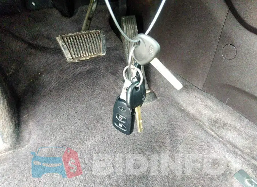 KM8JT3AF4FU108490 Photo# 11