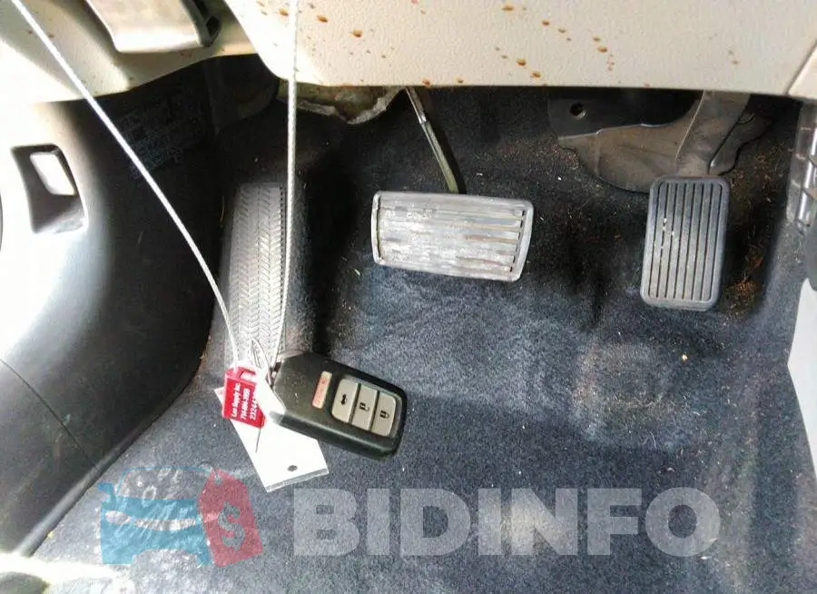 2HGFB2F9XFH528172 Photo# 11