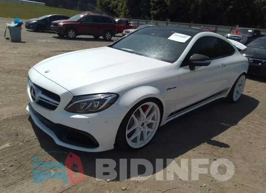 WDDWJ8HB4JF604991 Photo# 2