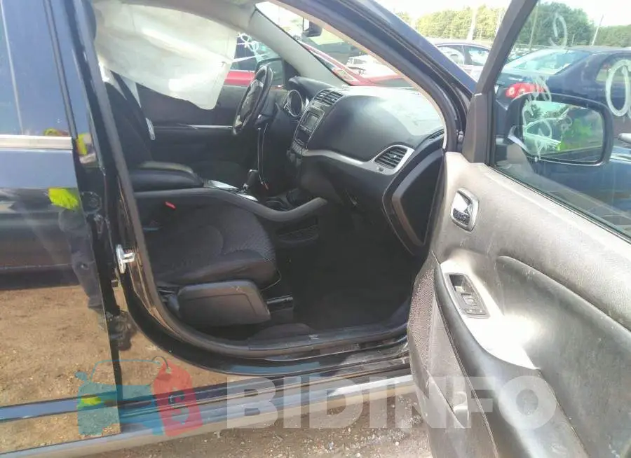 3C4PDCAB5GT233504 Photo# 5