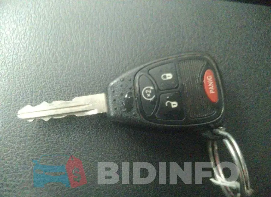 1C4NJRFB3GD725434 Photo# 11
