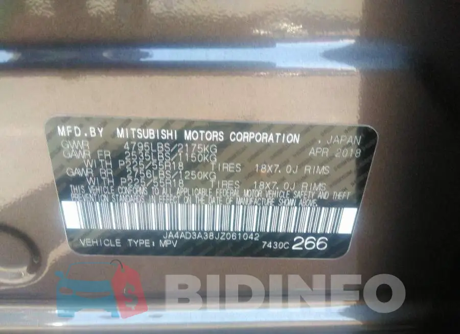 JA4AD3A38JZ061042 Photo# 9
