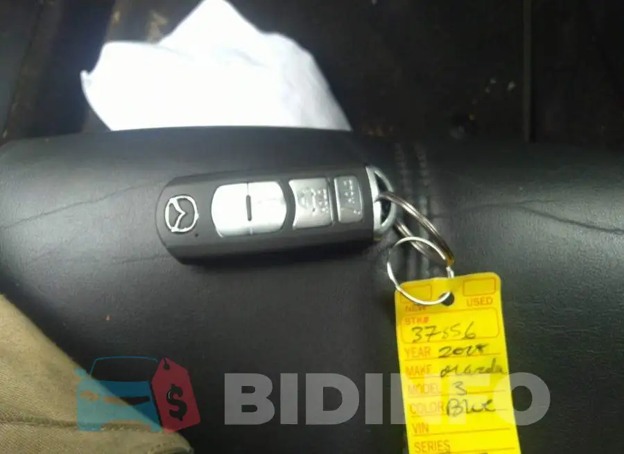 3MZBN1V31JM266898 Photo# 11