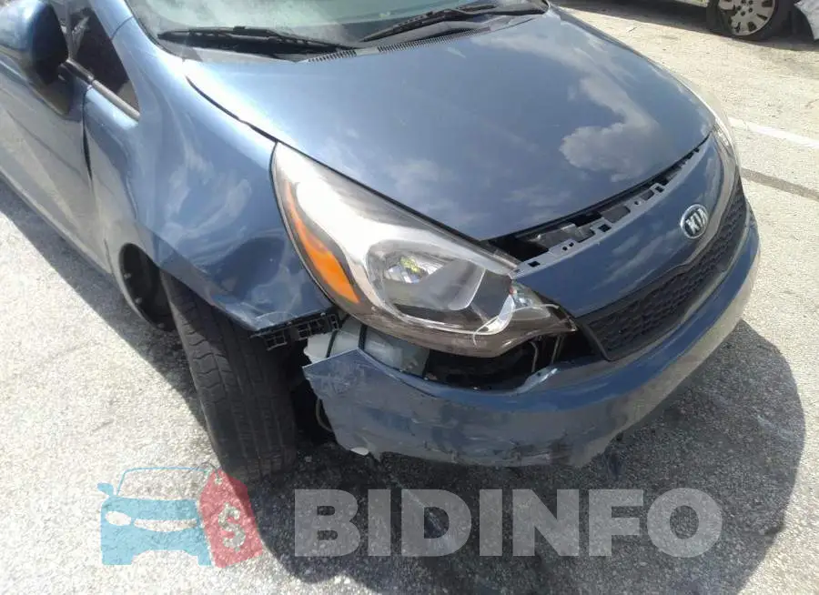 KNADM4A34G6658575 Photo# 6