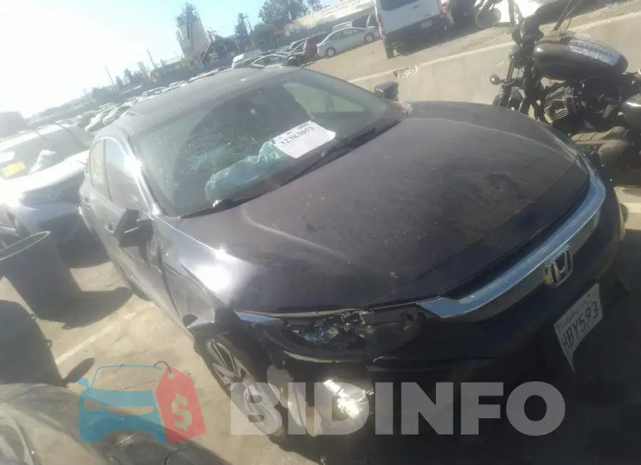 19XFC1F30GE017827 Photo# 1