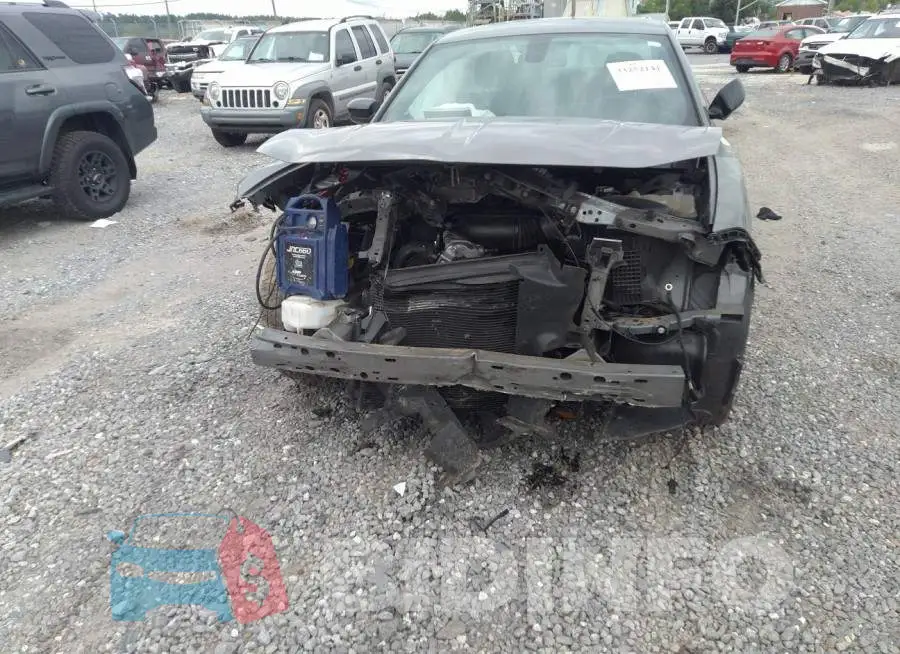 2C3CDXCT0JH114498 Photo# 6
