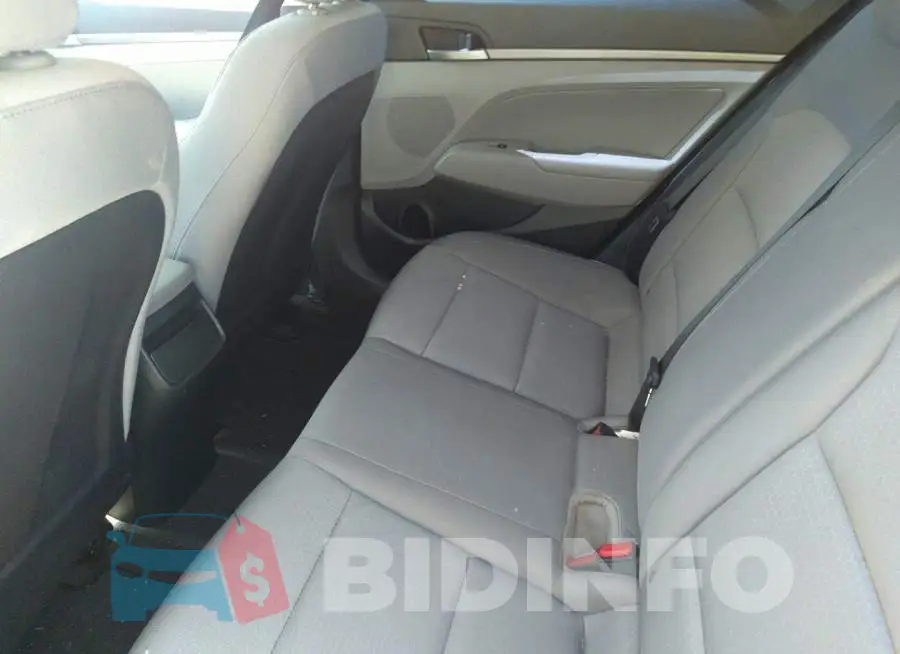 5NPD84LFXHH158488 Photo# 8