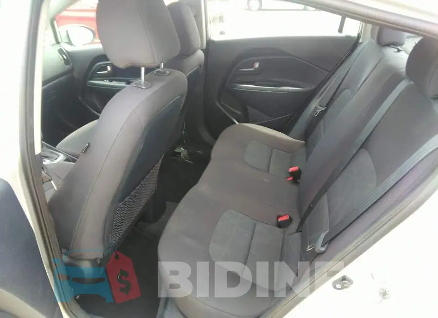 KNADM4A35G6657760 Photo# 8