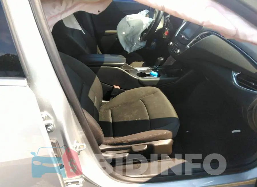 1G1ZD5ST6JF280126 Photo# 5