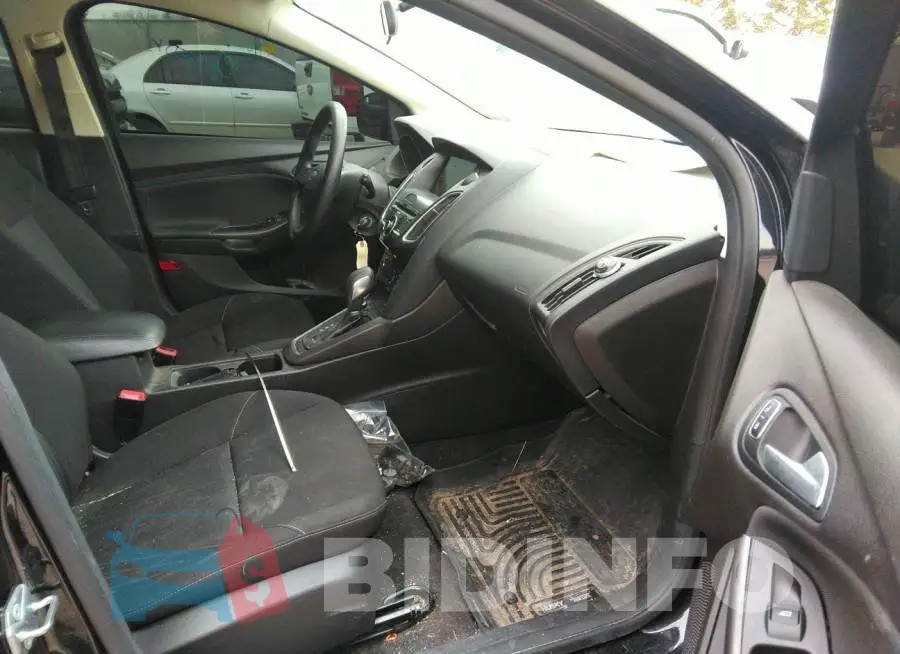 1FADP3M26HL249641 Photo# 5