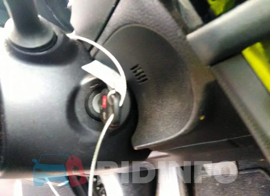 2T1BURHE6GC624208 Photo# 11