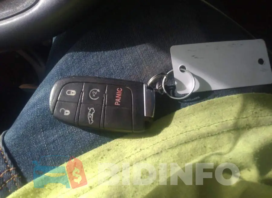 2C3CDXBG5FH790585 Photo# 11