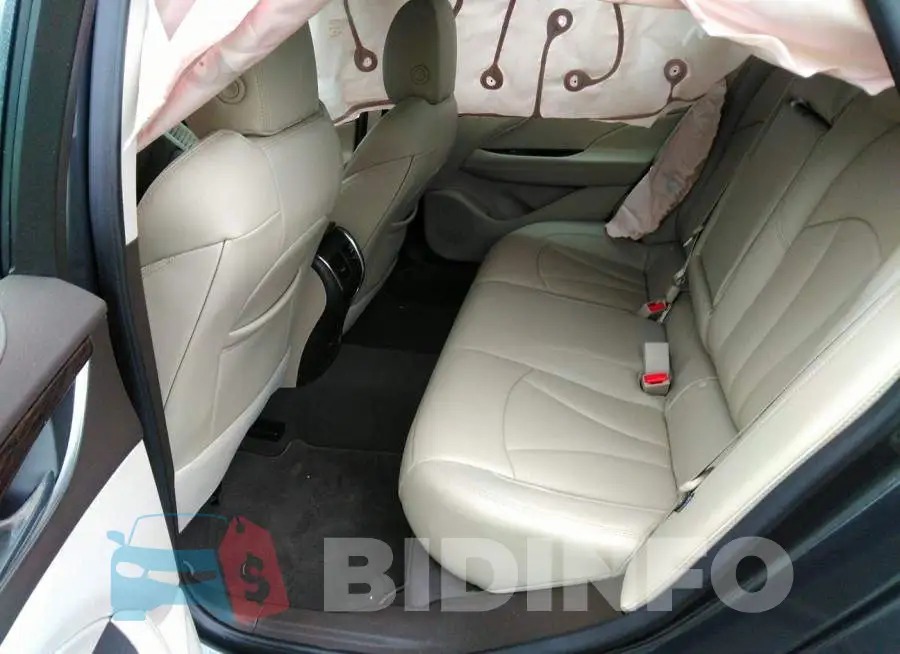1G4ZP5SS4HU192084 Photo# 8