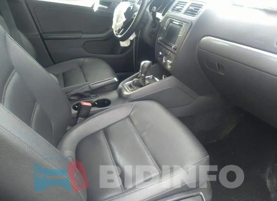 3VWDB7AJ9HM249821 Photo# 5