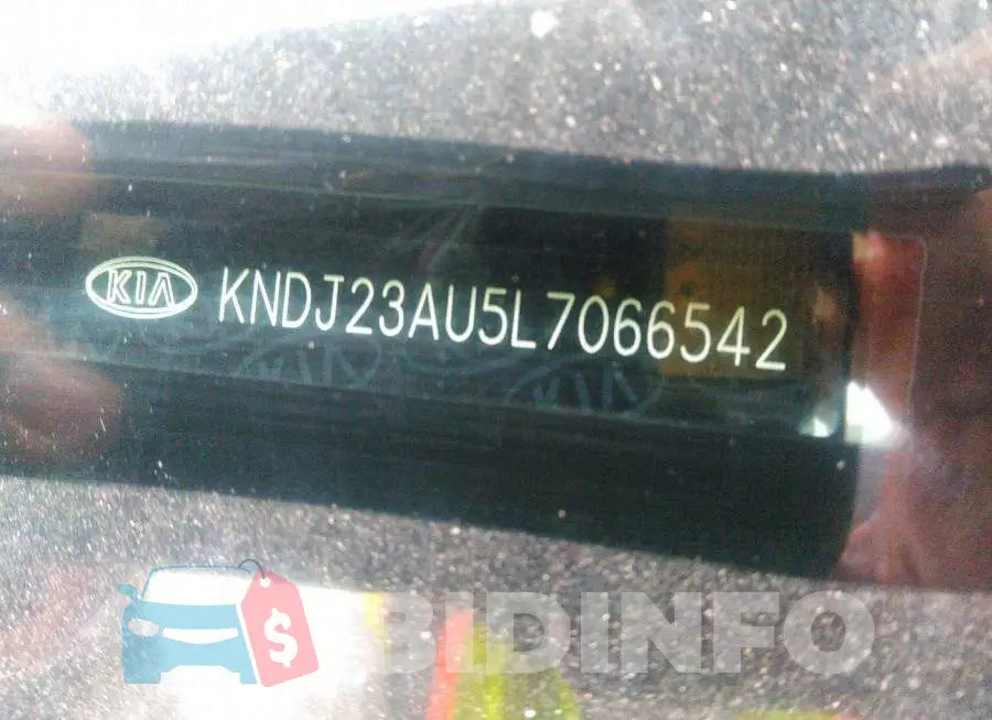 KNDJ23AU5L7066542 Photo# 9
