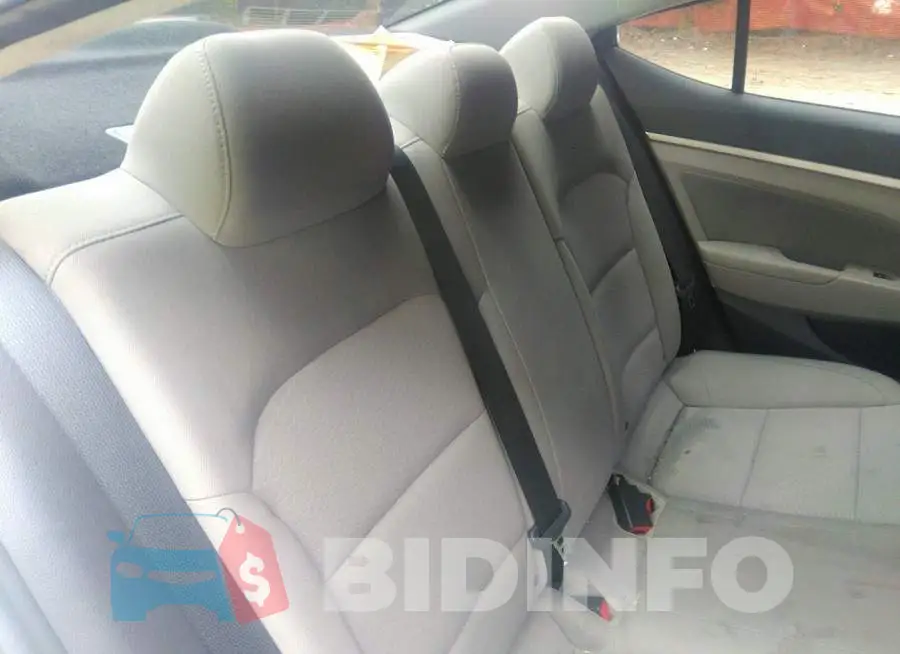 5NPD84LF1KH423063 Photo# 8