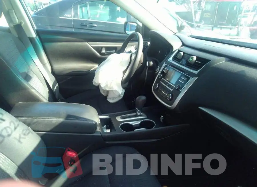 1N4AL3AP8HN335732 Photo# 5