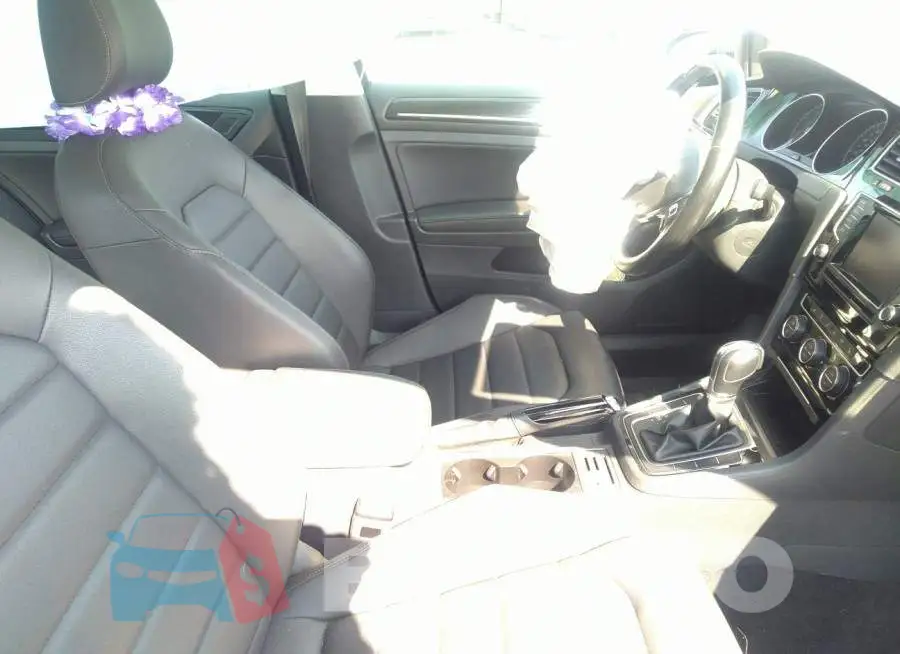 3VW217AU4FM033473 Photo# 5