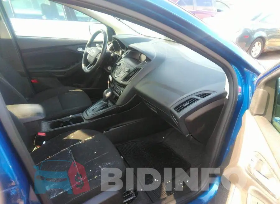 1FADP3F25JL268393 Photo# 5