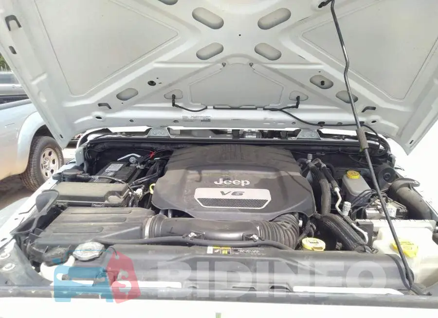 1C4HJWDG8JL877703 Photo# 10