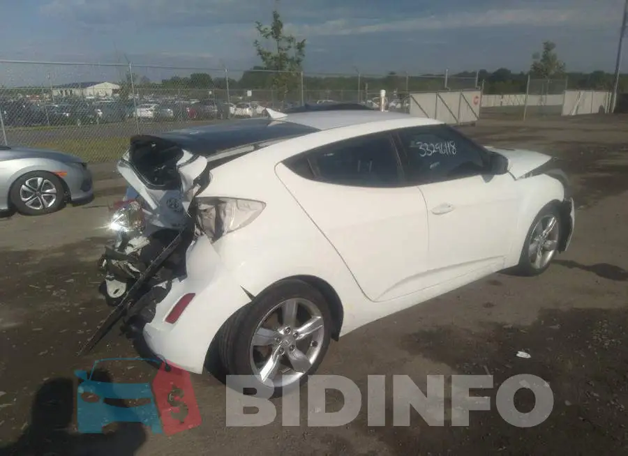 KMHTC6AD8FU245098 Photo# 4