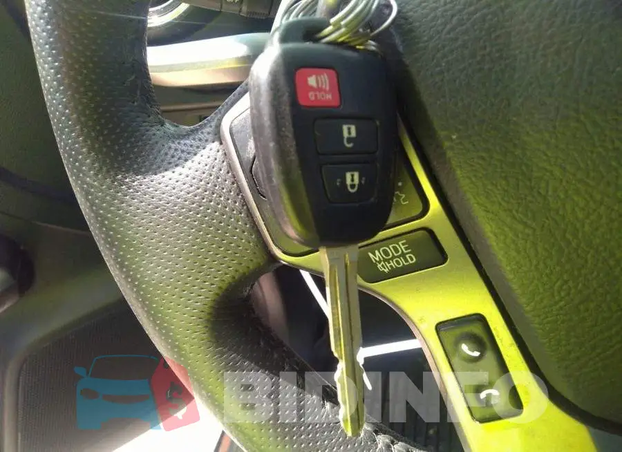 3TMCZ5AN0HM059147 Photo# 11