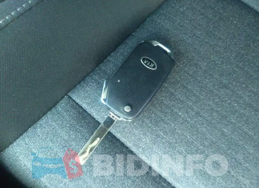 KNDJ23AU8M7790923 Photo# 11