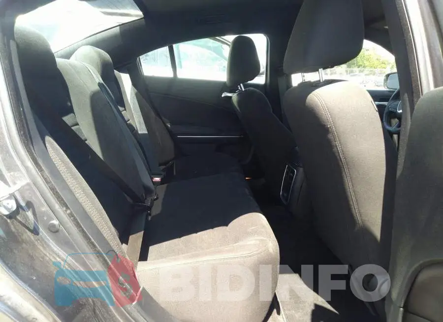 2C3CDXKTXFH837252 Photo# 8