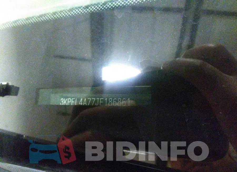 3KPFL4A77JE186861 Photo# 9