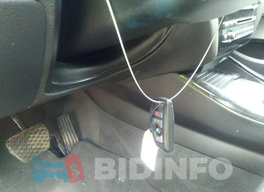 5UXXW7C51J0W64532 Photo# 11