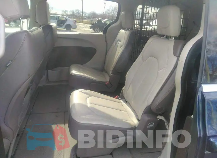 2C4RC1DG3LR146902 Photo# 8