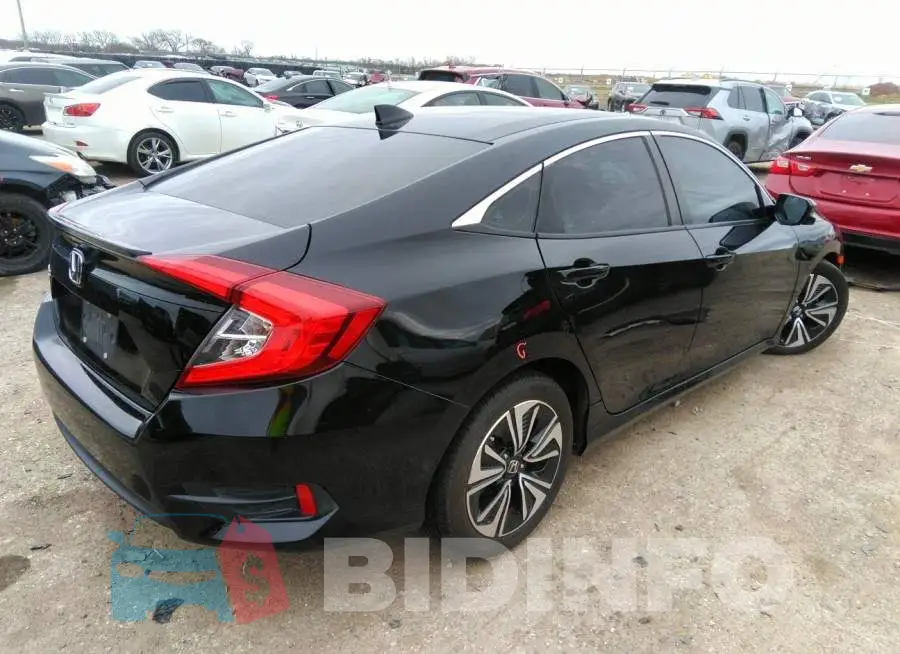19XFC1F31GE035821 Photo# 4