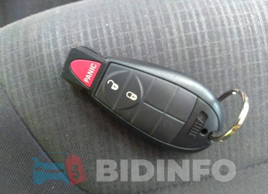 1C4PJLCB2FW560943 Photo# 11