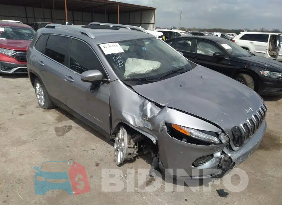 1C4PJLCB2FW560943 Photo# 1