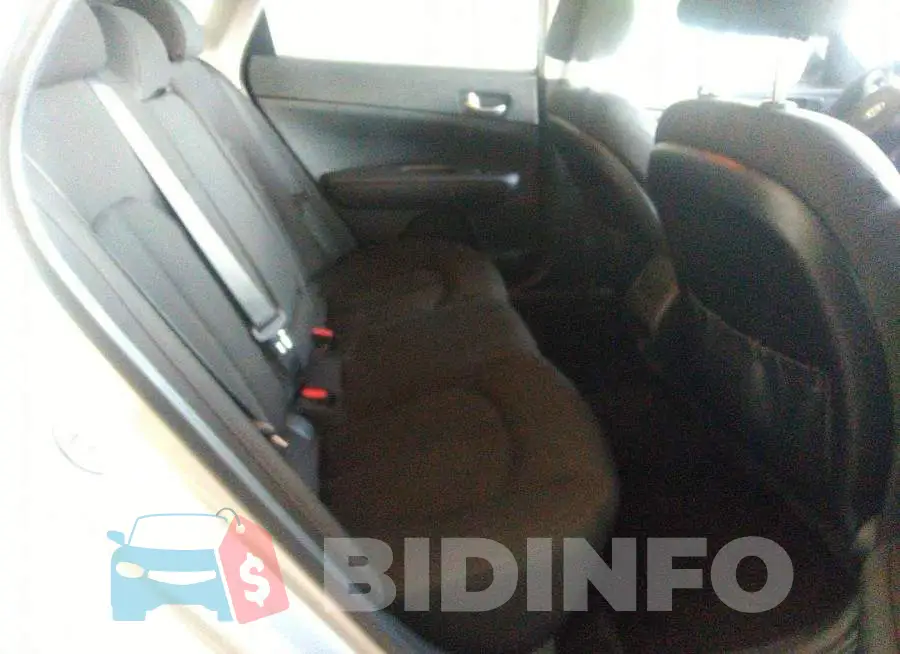 5XXGT4L36JG195136 Photo# 8
