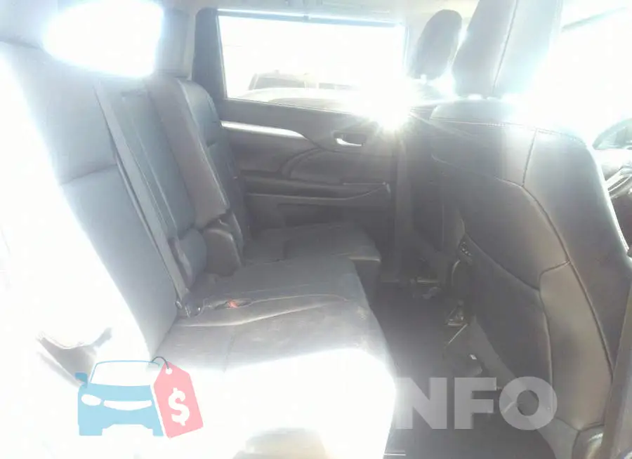 5TDJKRFH6GS244727 Photo# 8