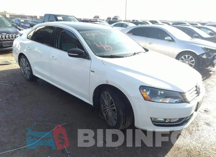 1VWBS7A31FC083043 Photo# 1