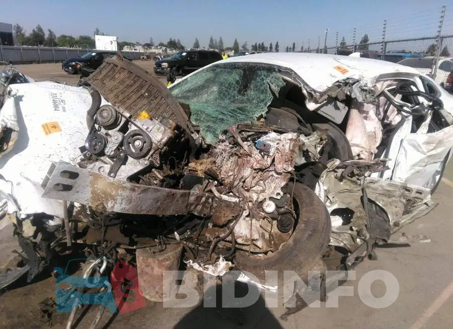1G1ZD5ST3LF109451 Photo# 6