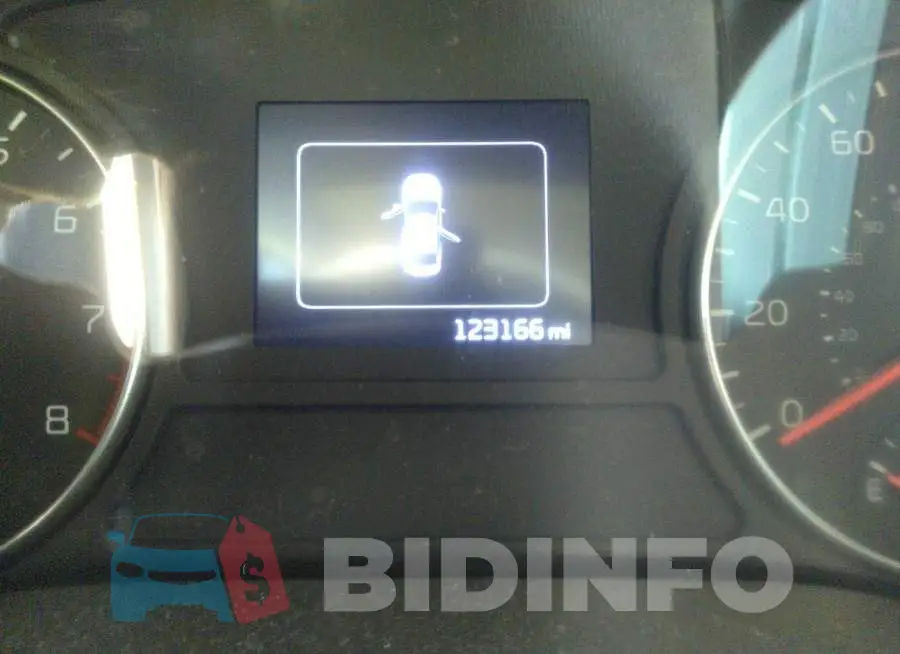 5XXGT4L33GG014258 Photo# 7