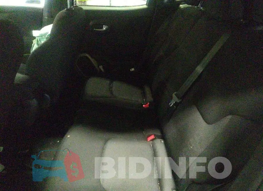 ZACCJBAB5HPG30401 Photo# 8