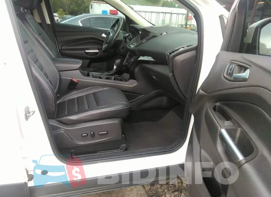 1FMCU9J93HUD26801 Photo# 5