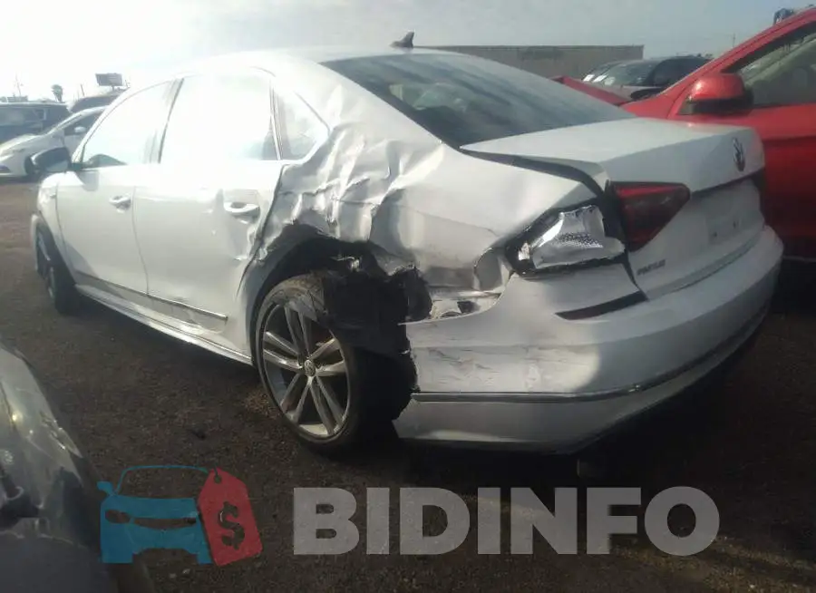 1VWDT7A34HC049140 Photo# 3