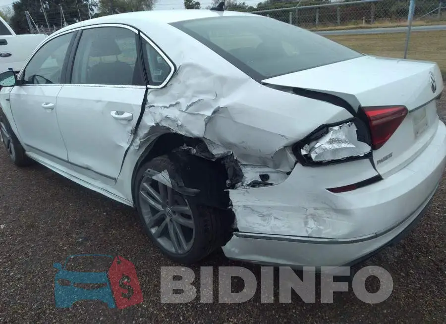 1VWDT7A34HC049140 Photo# 6